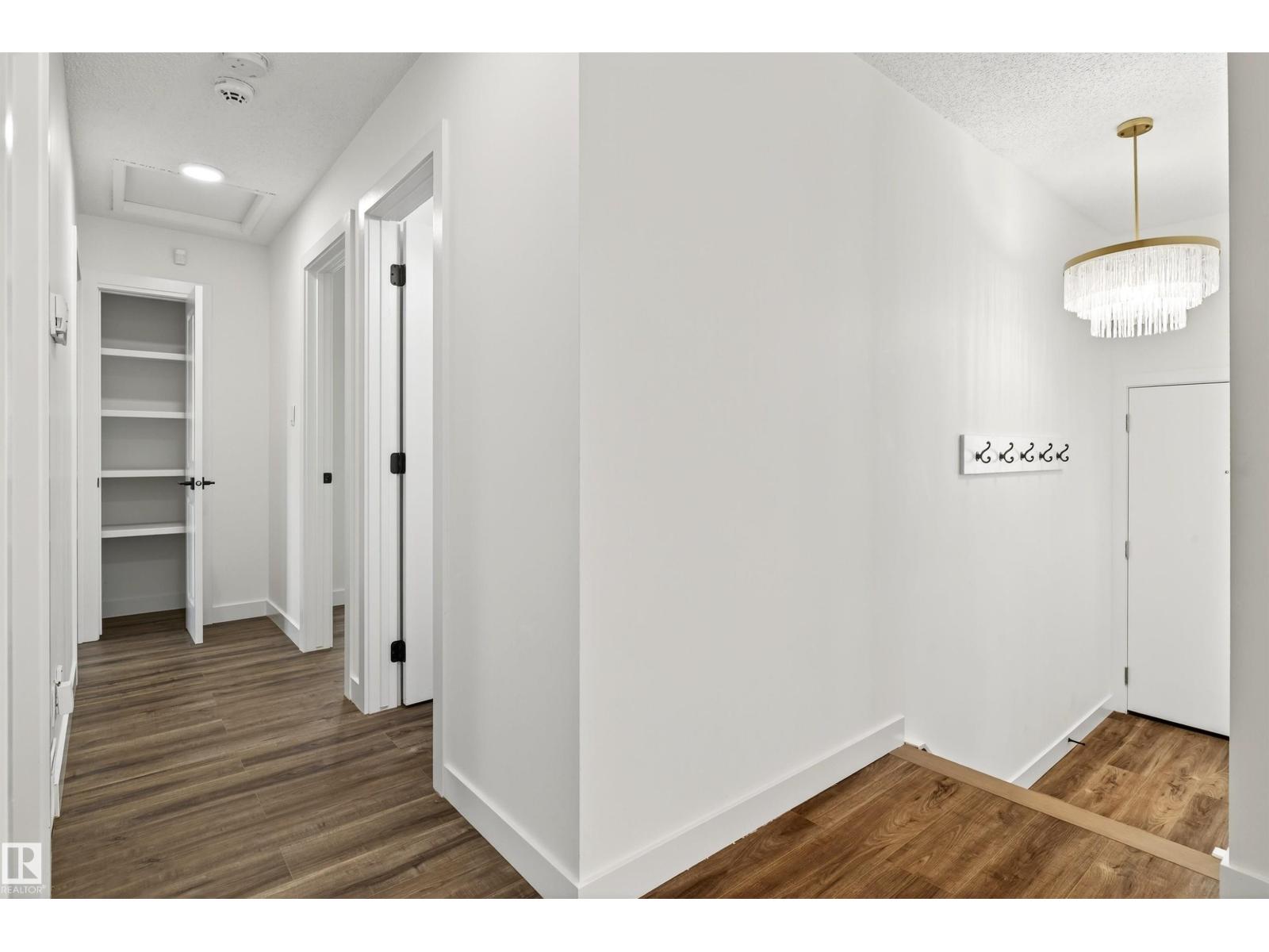 4516 27 Av Nw, Edmonton, Alberta  T6L 4P9 - Photo 11 - E4461710