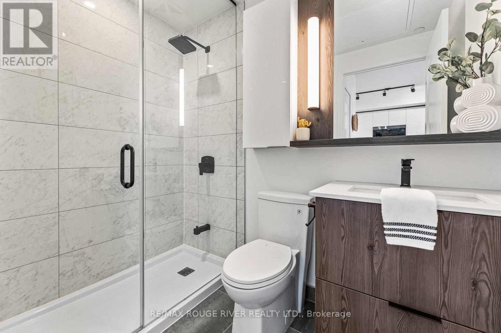 402 - 5 Defries Street, Toronto, Ontario  M5A 0W7 - Photo 17 - C12457120
