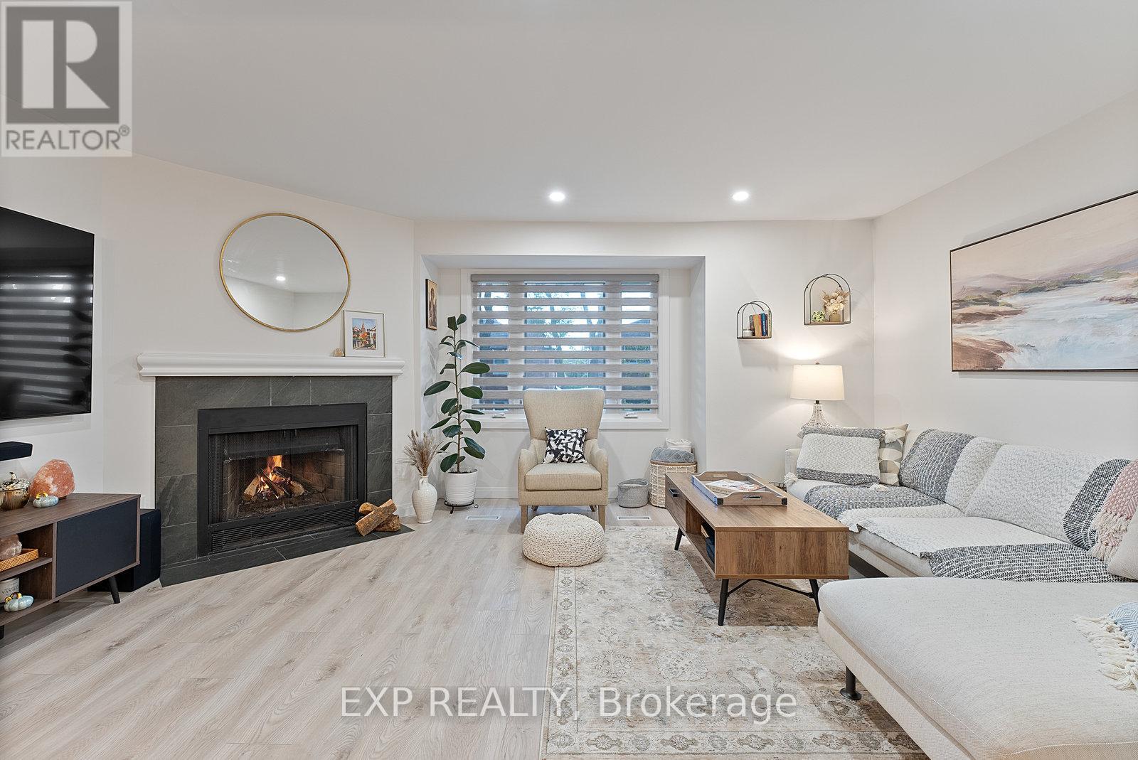 35 - 4101 Westminster Place, Mississauga, Ontario  L4W 4X4 - Photo 6 - W12418390