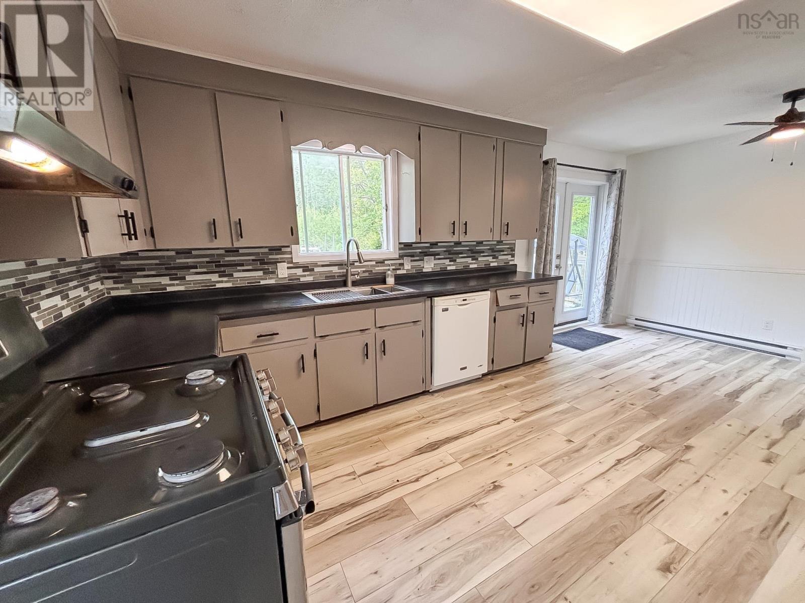 15920 Highway 3, Hebbville, Nova Scotia  B4V 6Z8 - Photo 6 - 202525219