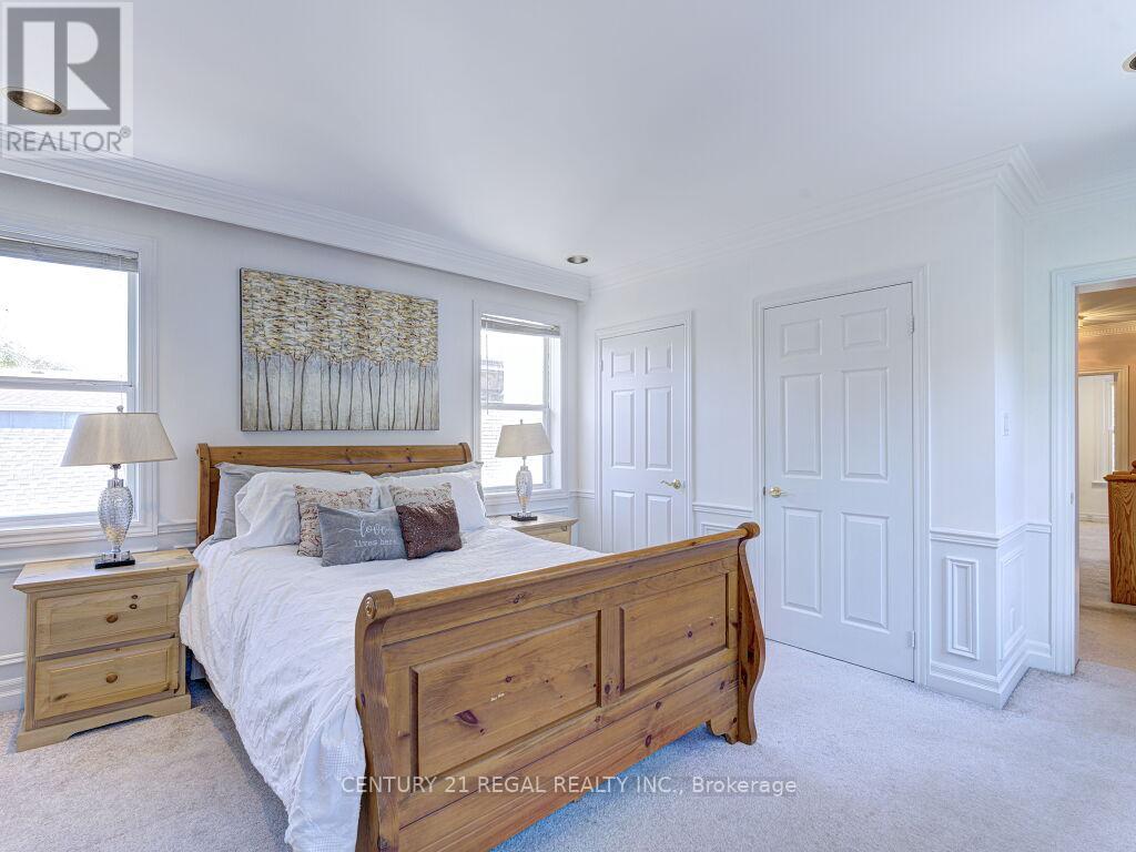 11 Midburn Avenue, Toronto (Crescent Town), Ontario  M4C 2C8 - Photo 18 - E12457114