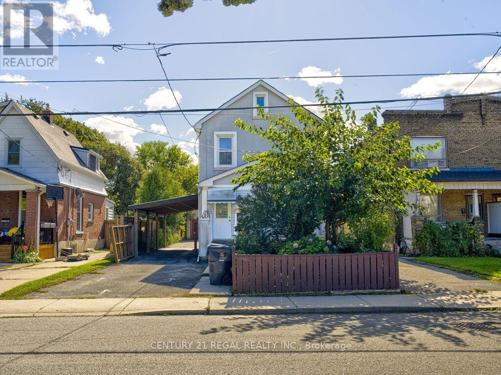 11 Midburn Avenue, Toronto (Crescent Town), Ontario  M4C 2C8 - Photo 2 - E12457114