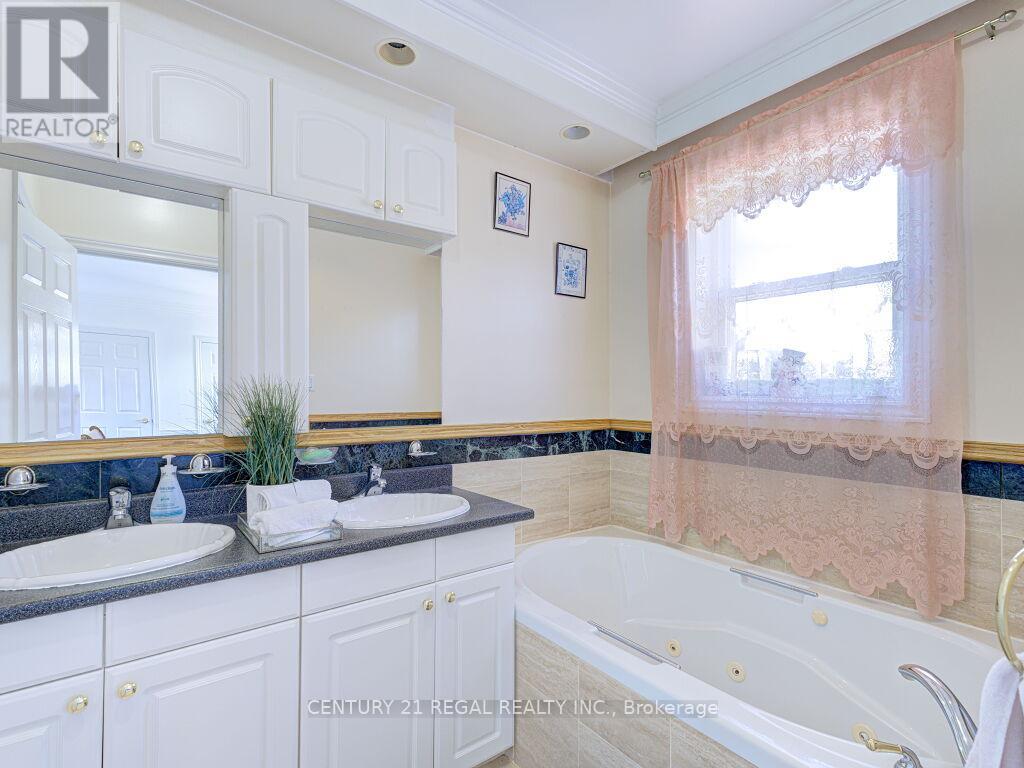 11 Midburn Avenue, Toronto (Crescent Town), Ontario  M4C 2C8 - Photo 20 - E12457114