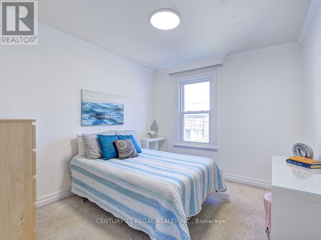 11 Midburn Avenue, Toronto (Crescent Town), Ontario  M4C 2C8 - Photo 24 - E12457114
