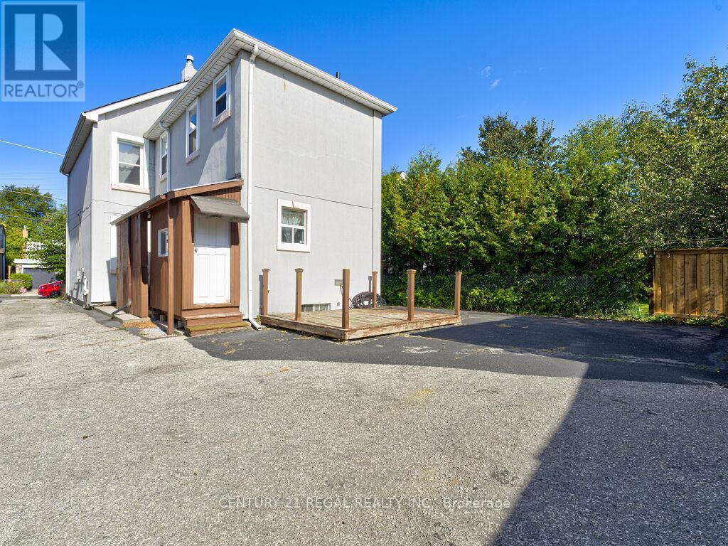 11 Midburn Avenue, Toronto (Crescent Town), Ontario  M4C 2C8 - Photo 34 - E12457114