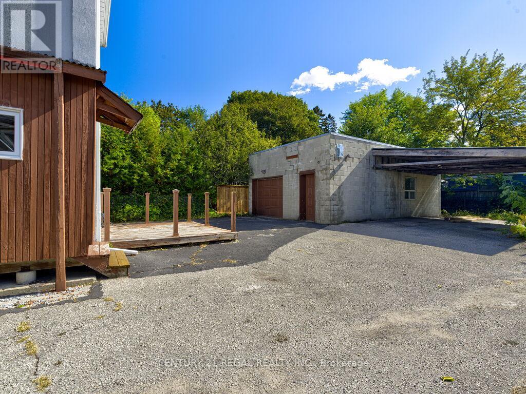 11 Midburn Avenue, Toronto (Crescent Town), Ontario  M4C 2C8 - Photo 35 - E12457114