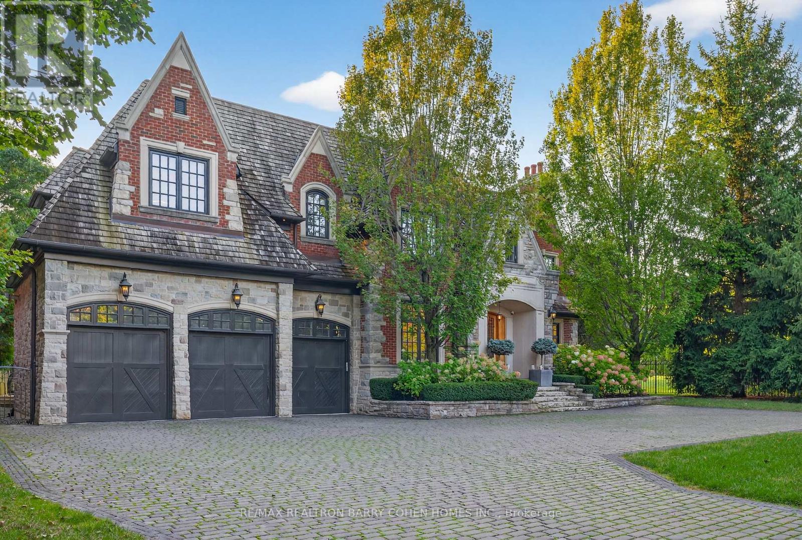 76 ARJAY CRESCENT, Toronto, Ontario