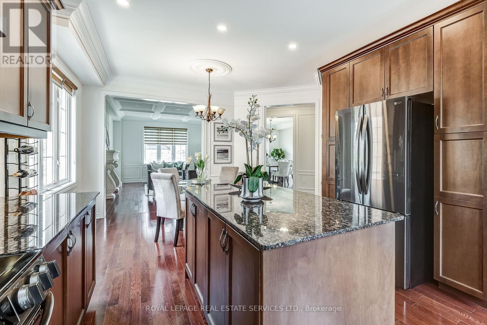 2 Pelister Drive, Markham, Ontario  L6E 0M6 - Photo 12 - N12344889