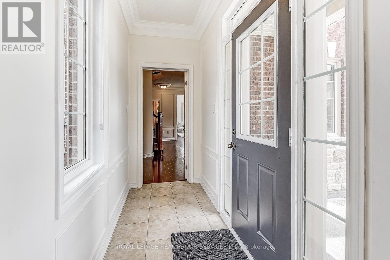 2 Pelister Drive, Markham, Ontario  L6E 0M6 - Photo 6 - N12344889
