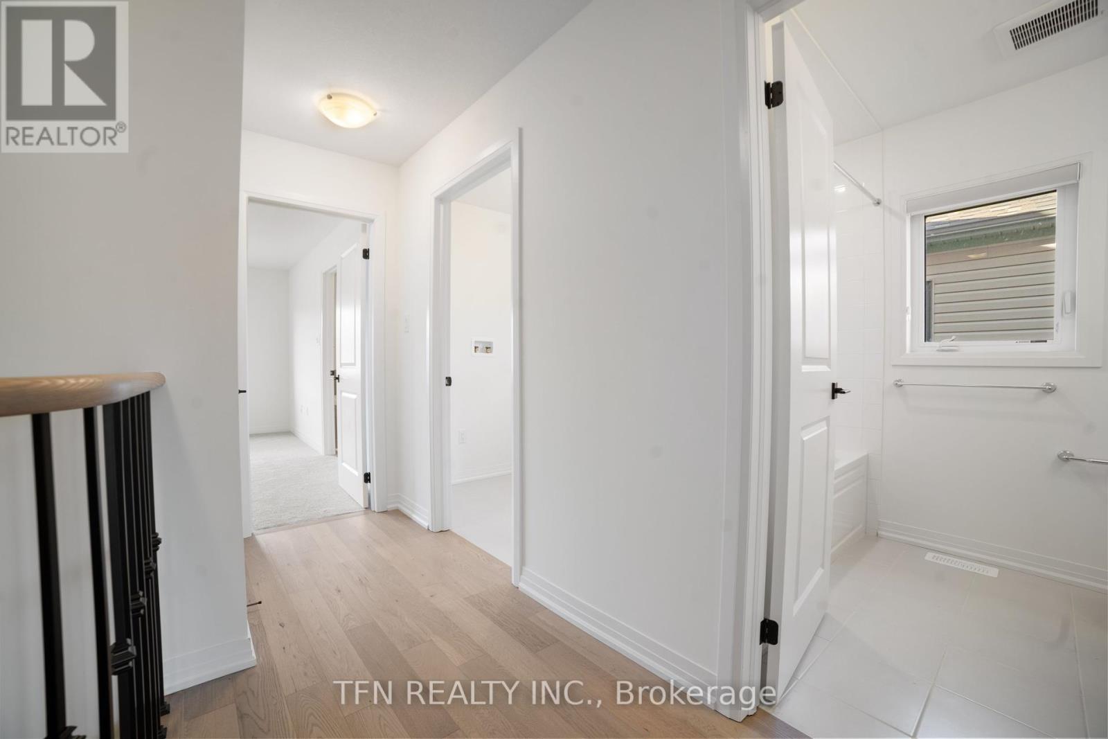 115 Velvet Way, Thorold, Ontario  L2V 0P1 - Photo 10 - X12456587