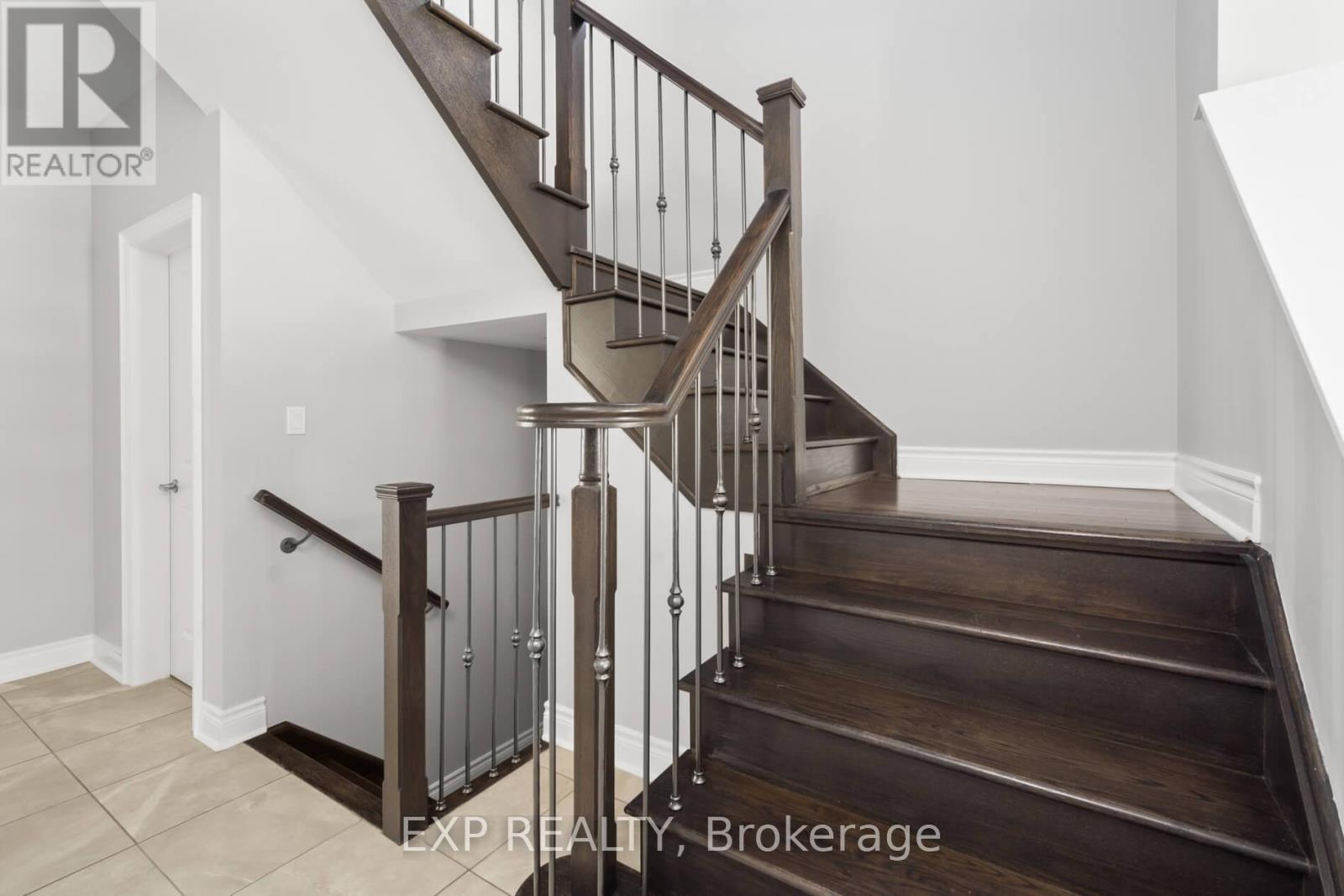 56 Lewis Avenue, Bradford West Gwillimbury, Ontario  L3Z 0X2 - Photo 14 - N12457081