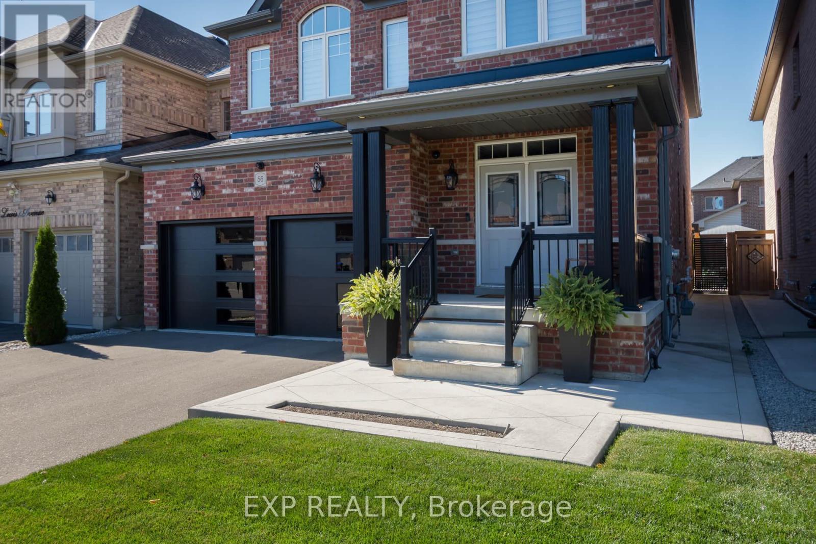 56 Lewis Avenue, Bradford West Gwillimbury, Ontario  L3Z 0X2 - Photo 2 - N12457081
