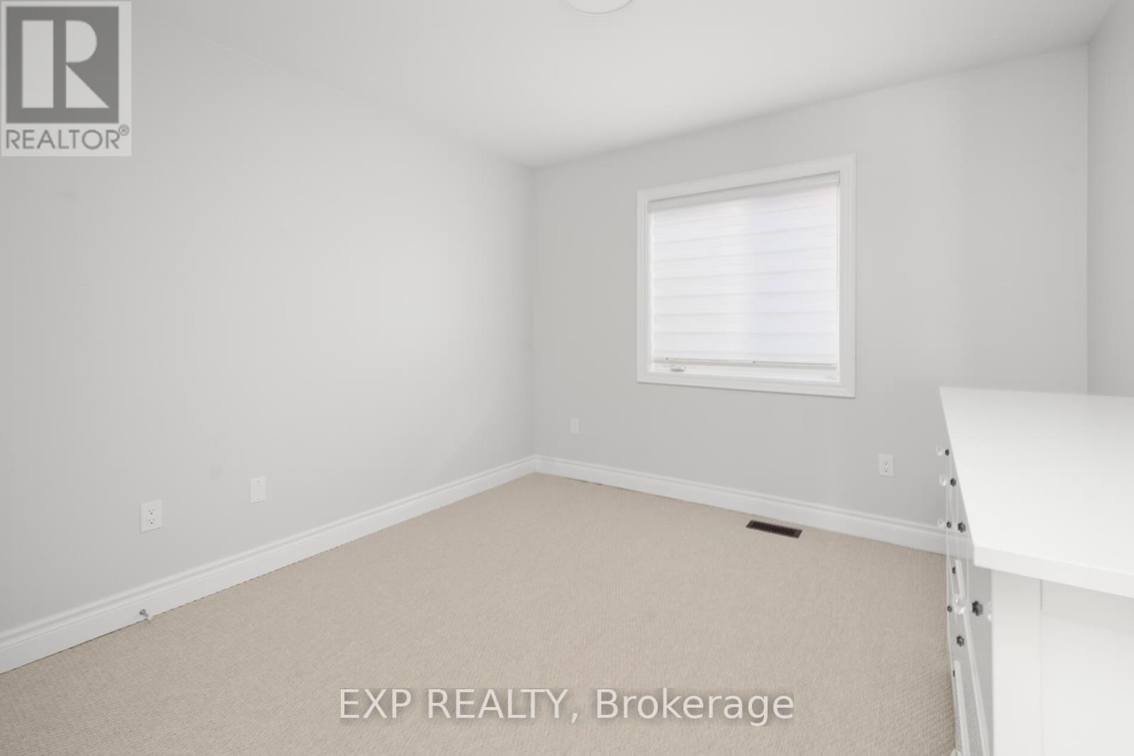 56 Lewis Avenue, Bradford West Gwillimbury, Ontario  L3Z 0X2 - Photo 23 - N12457081