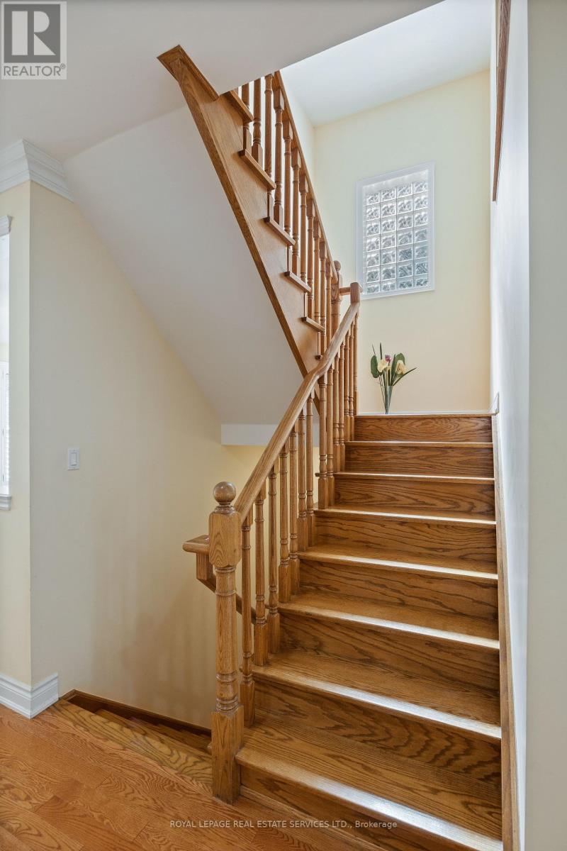 96 Bradgate Drive, Markham, Ontario  L3T 7M3 - Photo 19 - N12457096