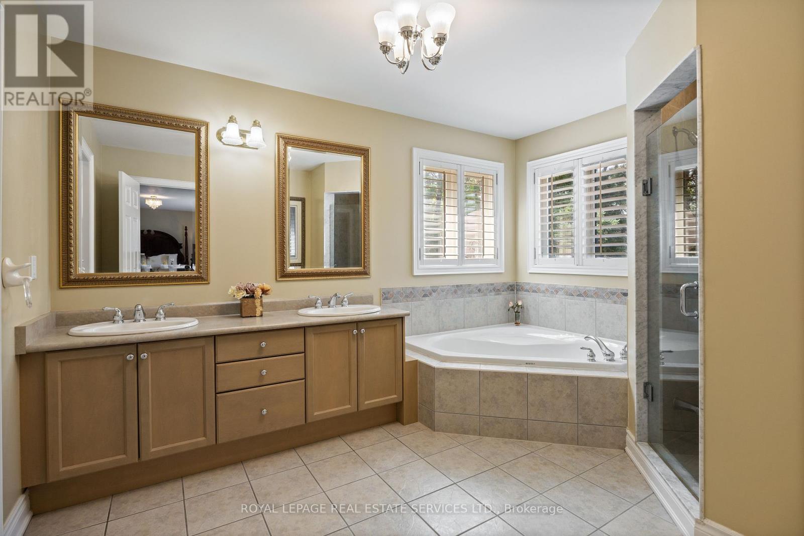 96 Bradgate Drive, Markham, Ontario  L3T 7M3 - Photo 25 - N12457096
