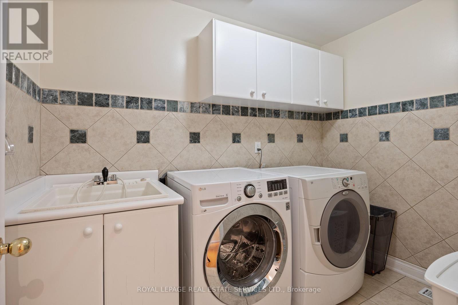 96 Bradgate Drive, Markham, Ontario  L3T 7M3 - Photo 37 - N12457096