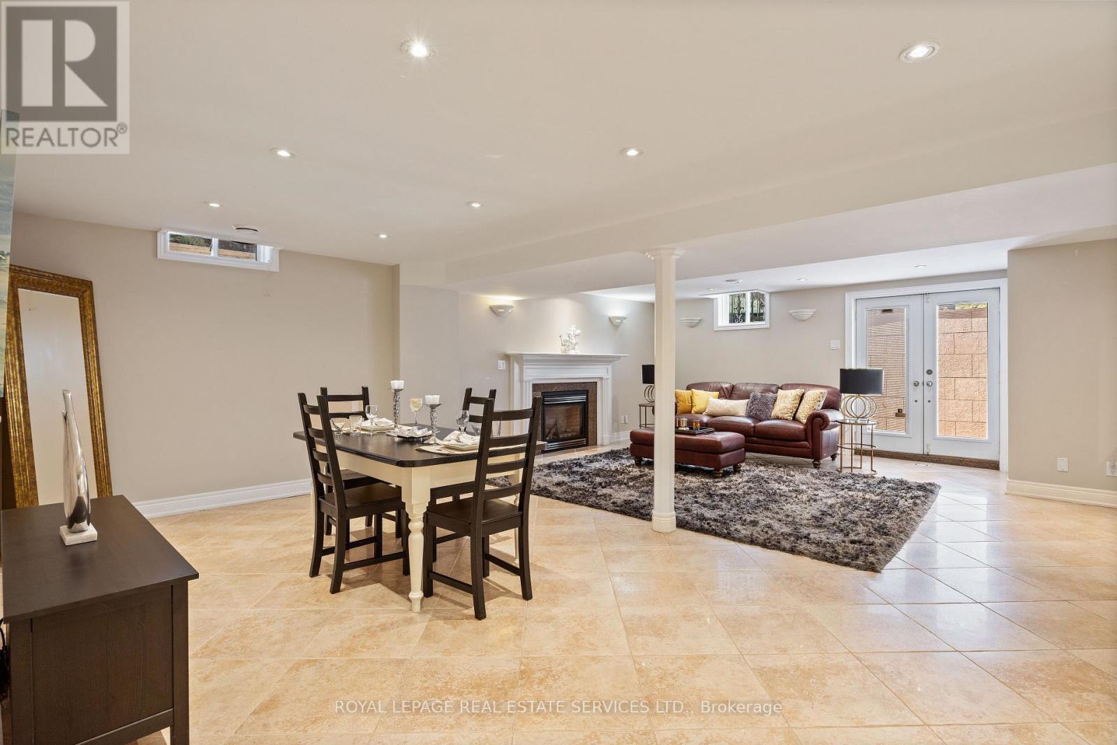 96 Bradgate Drive, Markham, Ontario  L3T 7M3 - Photo 39 - N12457096