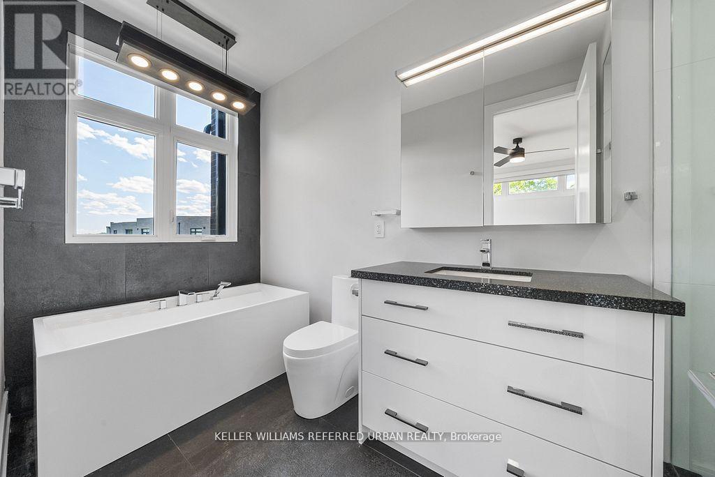 147 Lebovic Campus Drive, Vaughan, Ontario  L6A 5A1 - Photo 22 - N12457104
