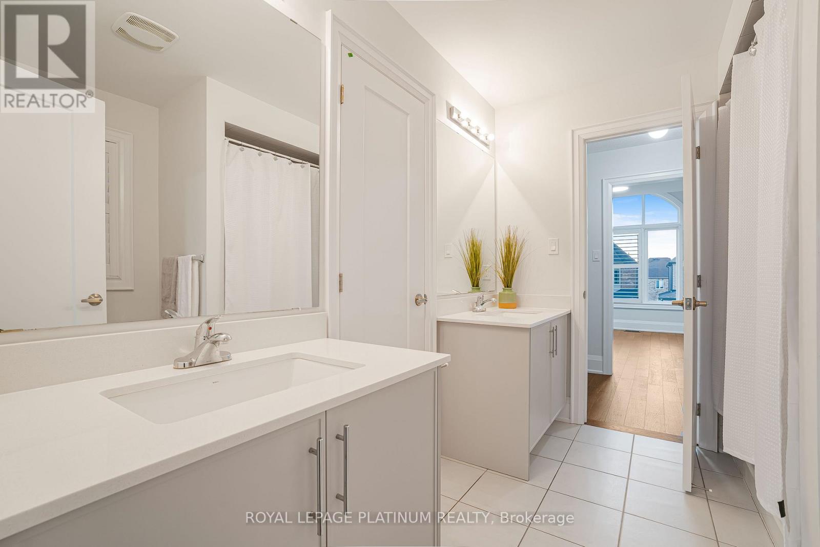 1348 Harrington Street, Innisfil, Ontario  L0L 1W0 - Photo 36 - N12457105