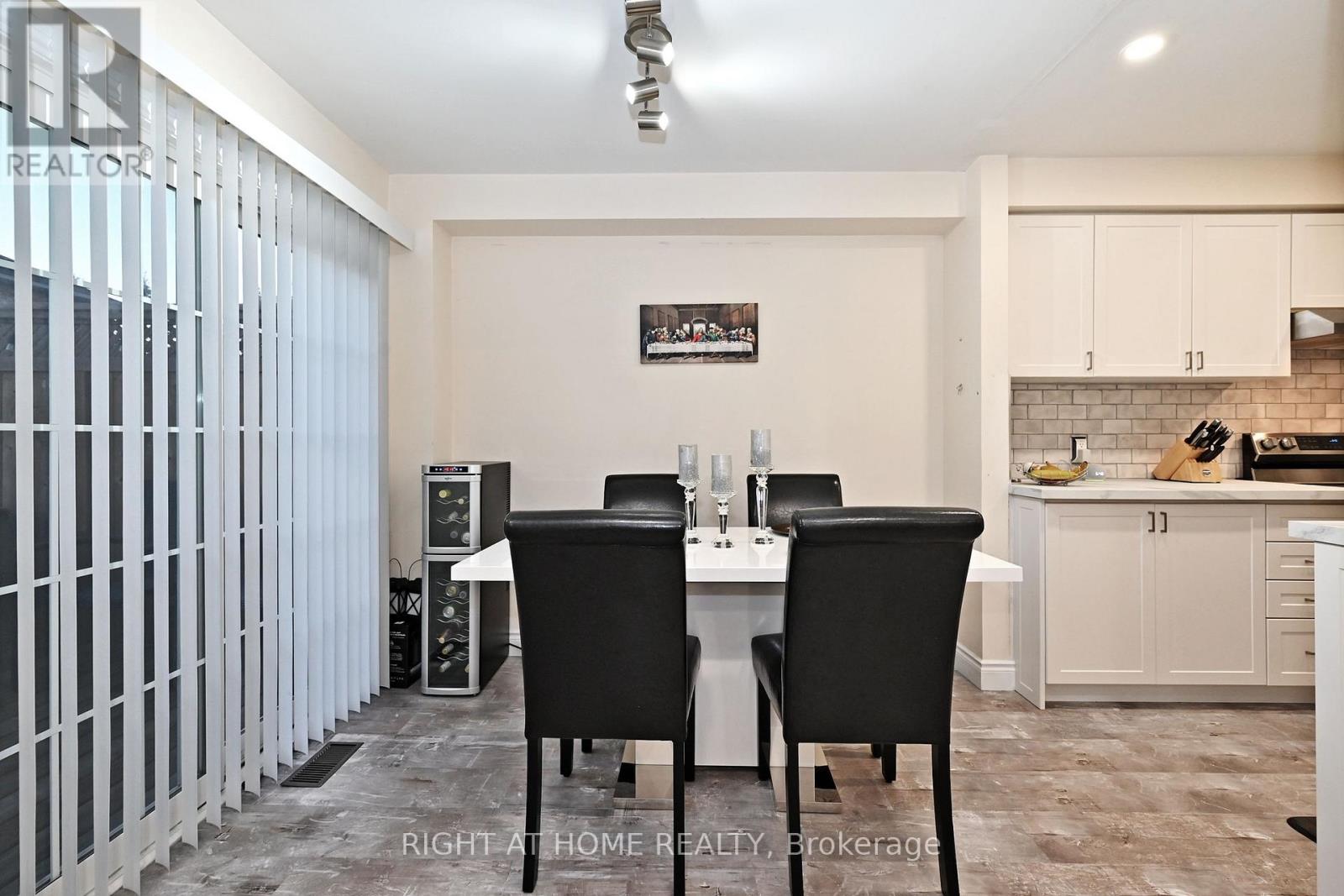 73 Bloomgate Crescent, Richmond Hill, Ontario  L4E 3Z1 - Photo 26 - N12457118