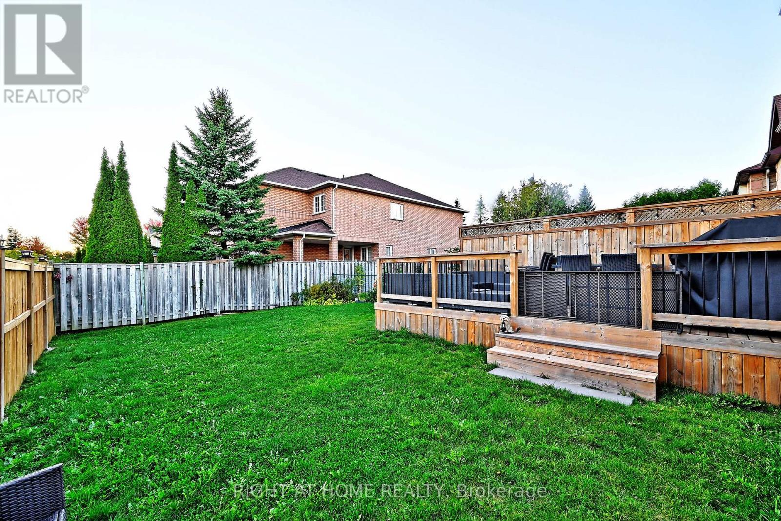 73 Bloomgate Crescent, Richmond Hill, Ontario  L4E 3Z1 - Photo 45 - N12457118