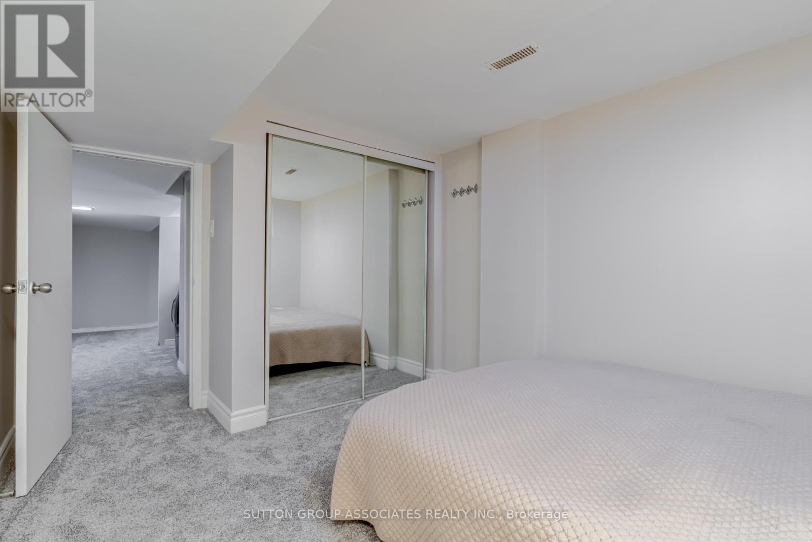 224 Lippincott Street, Toronto, Ontario  M5S 2P5 - Photo 44 - C12455309