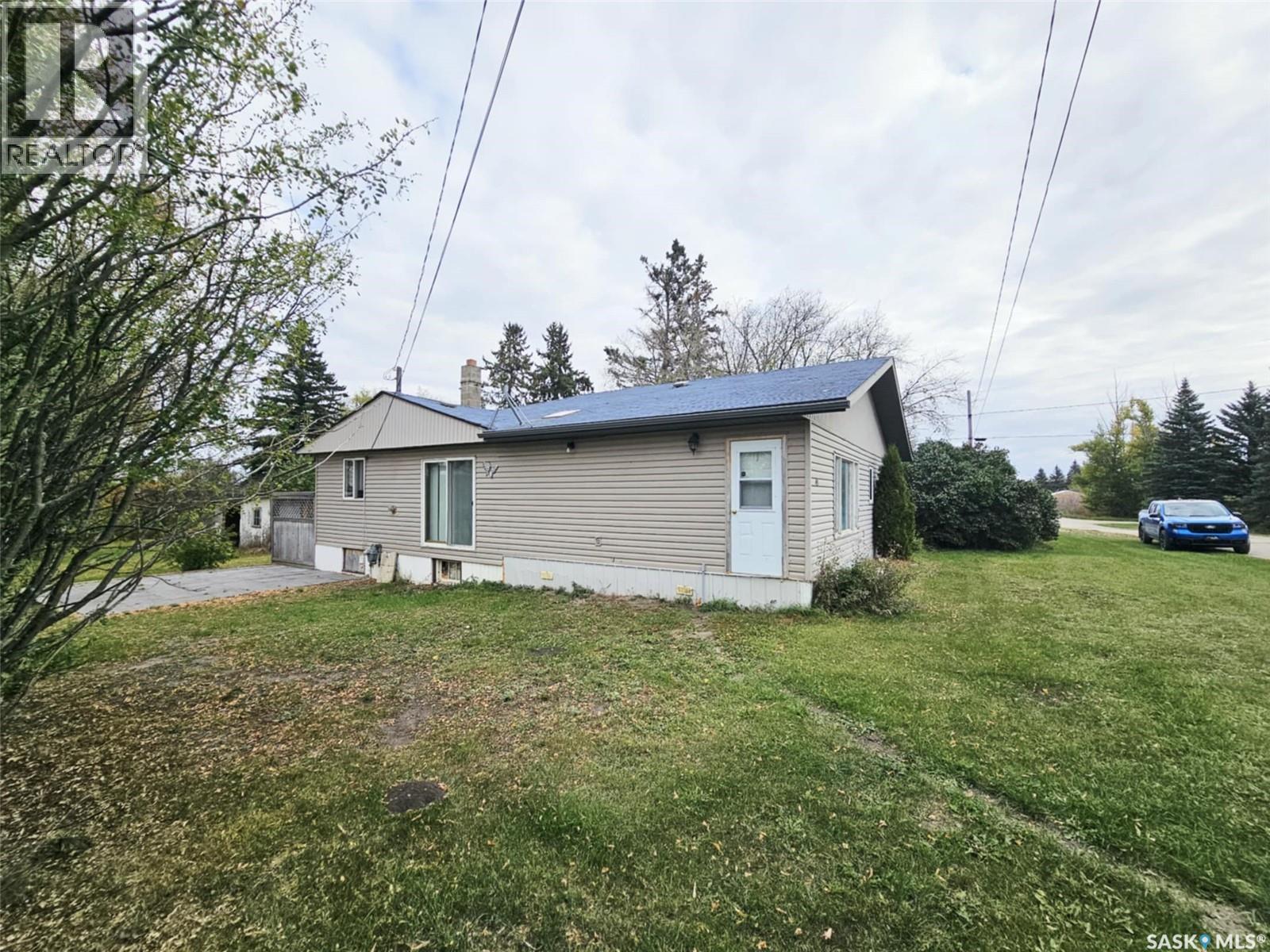 45 Assiniboia Avenue, Dubuc, Saskatchewan  S0A 0R0 - Photo 1 - SK020639