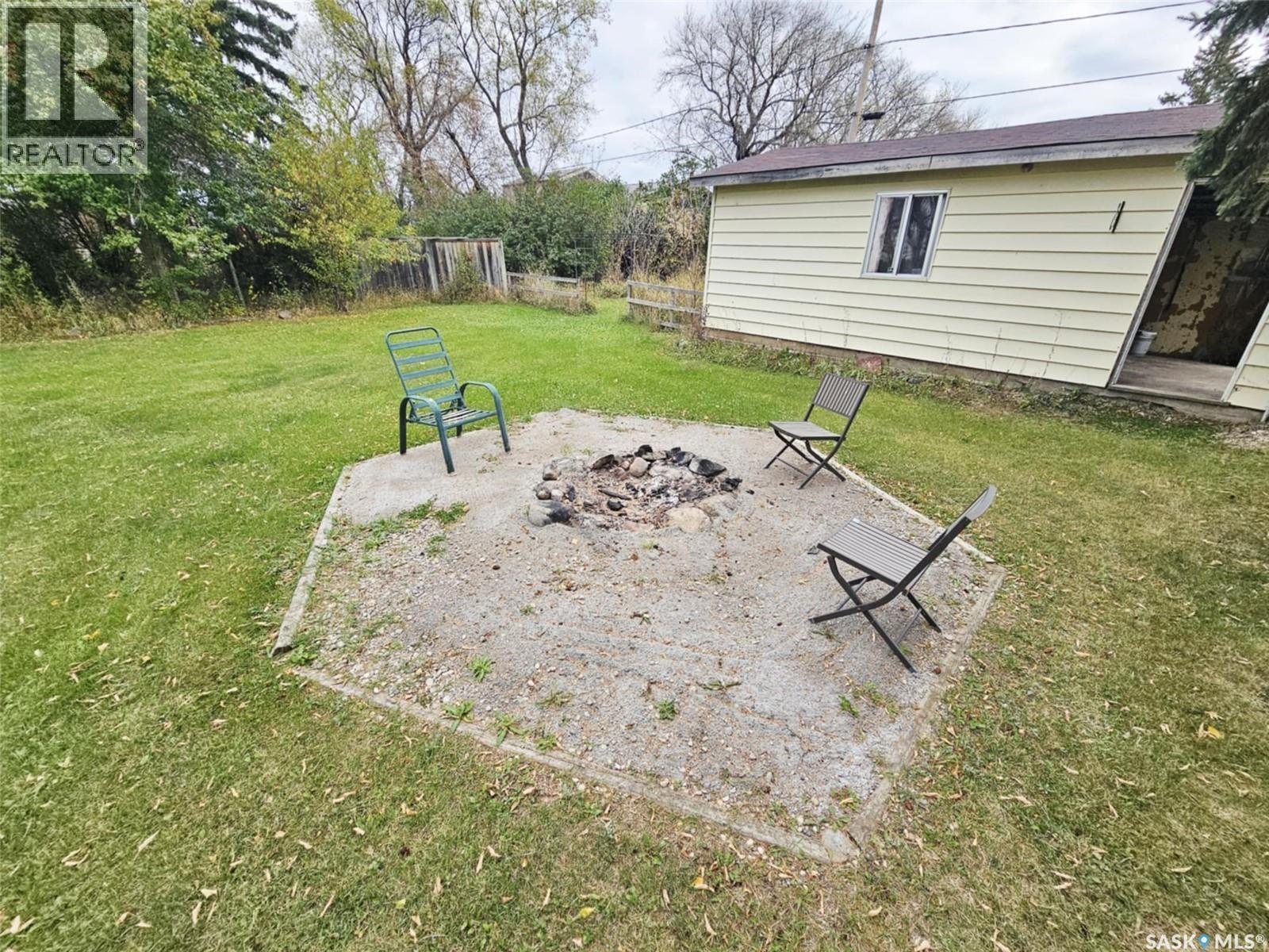45 Assiniboia Avenue, Dubuc, Saskatchewan  S0A 0R0 - Photo 41 - SK020639