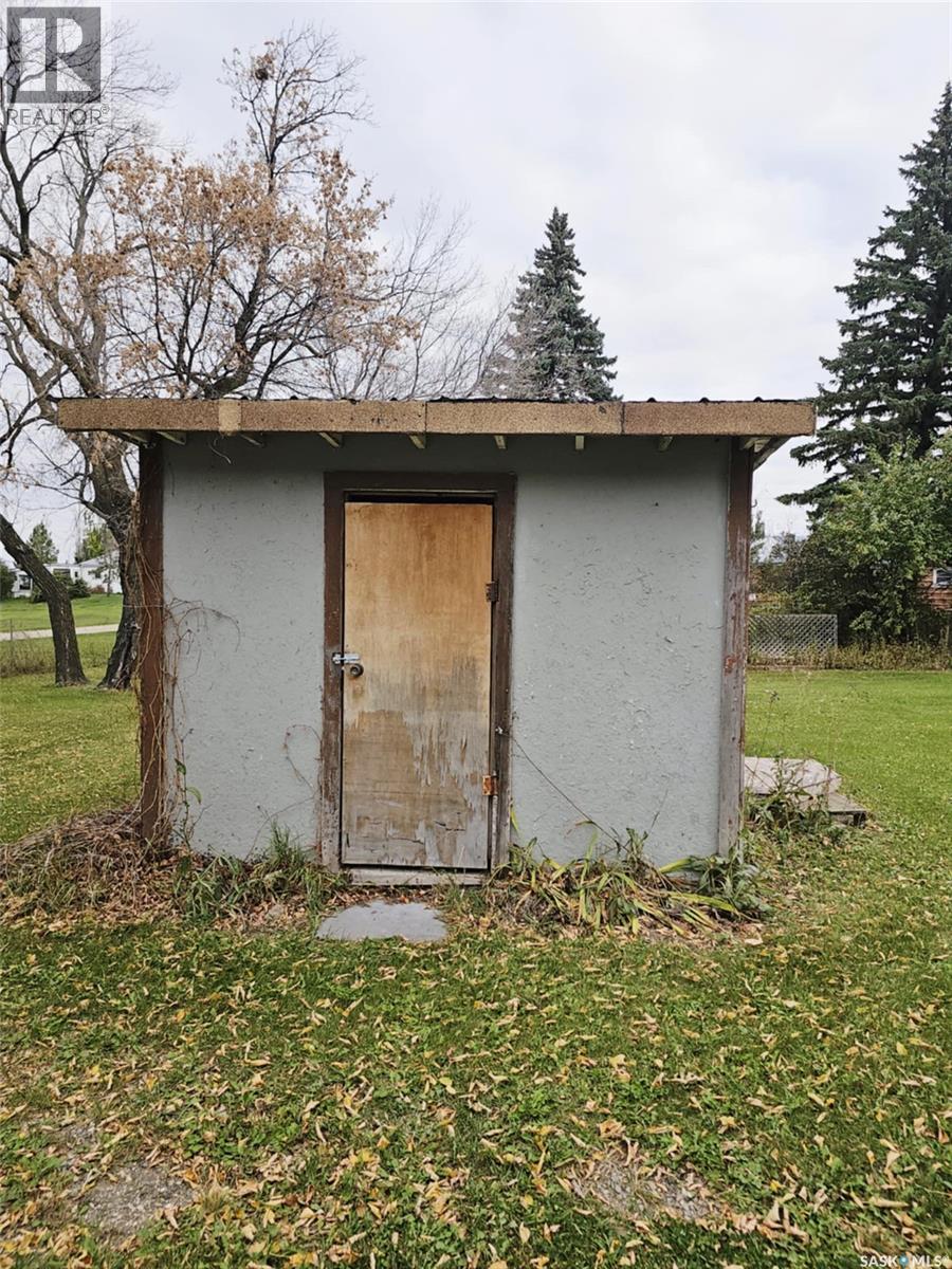 45 Assiniboia Avenue, Dubuc, Saskatchewan  S0A 0R0 - Photo 45 - SK020639