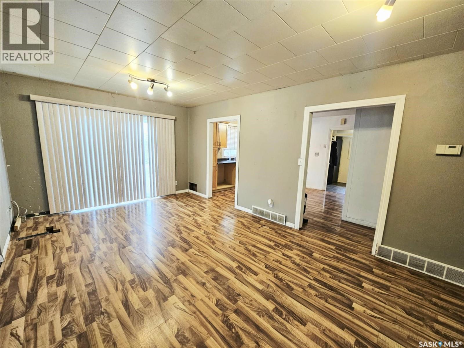 45 Assiniboia Avenue, Dubuc, Saskatchewan  S0A 0R0 - Photo 8 - SK020639
