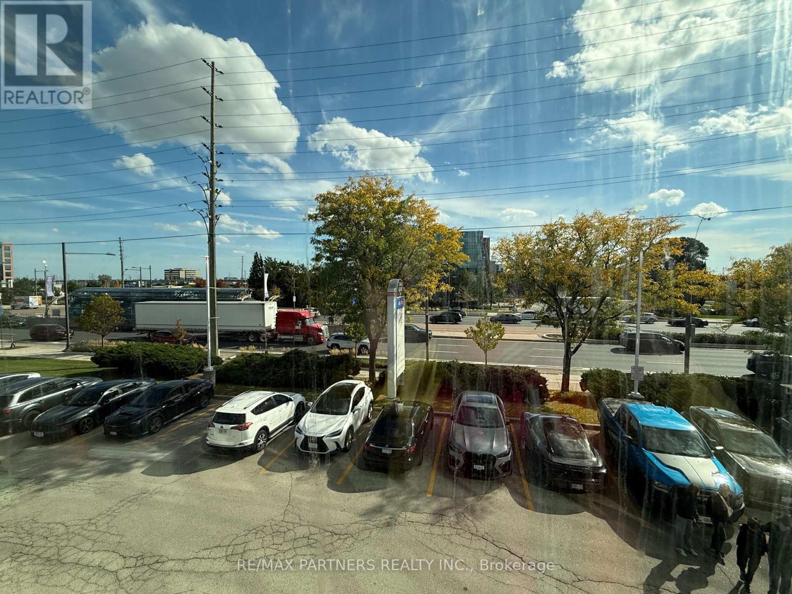 215 - 550 Highway 7 E, Richmond Hill, Ontario  L4B 3Z4 - Photo 9 - N12444492