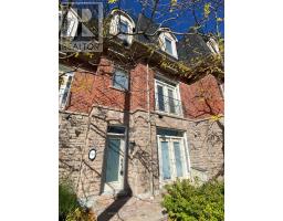 194 LAKESHORE ROAD W, Mississauga, Ontario