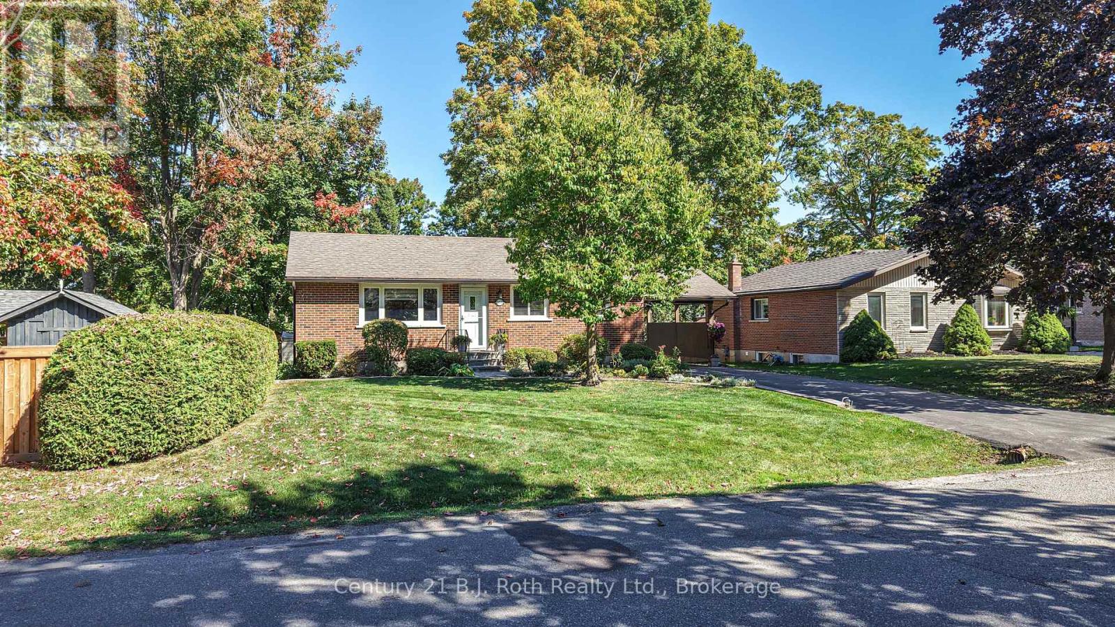 262 Lawrence Avenue, Orillia, Ontario  L3V 5M4 - Photo 1 - S12457223