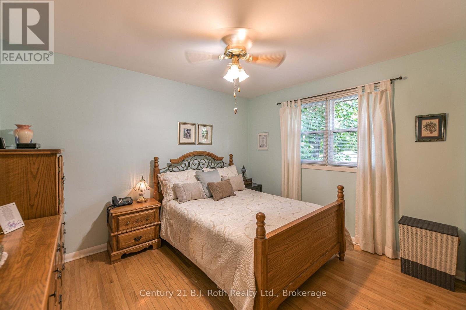 262 Lawrence Avenue, Orillia, Ontario  L3V 5M4 - Photo 18 - S12457223