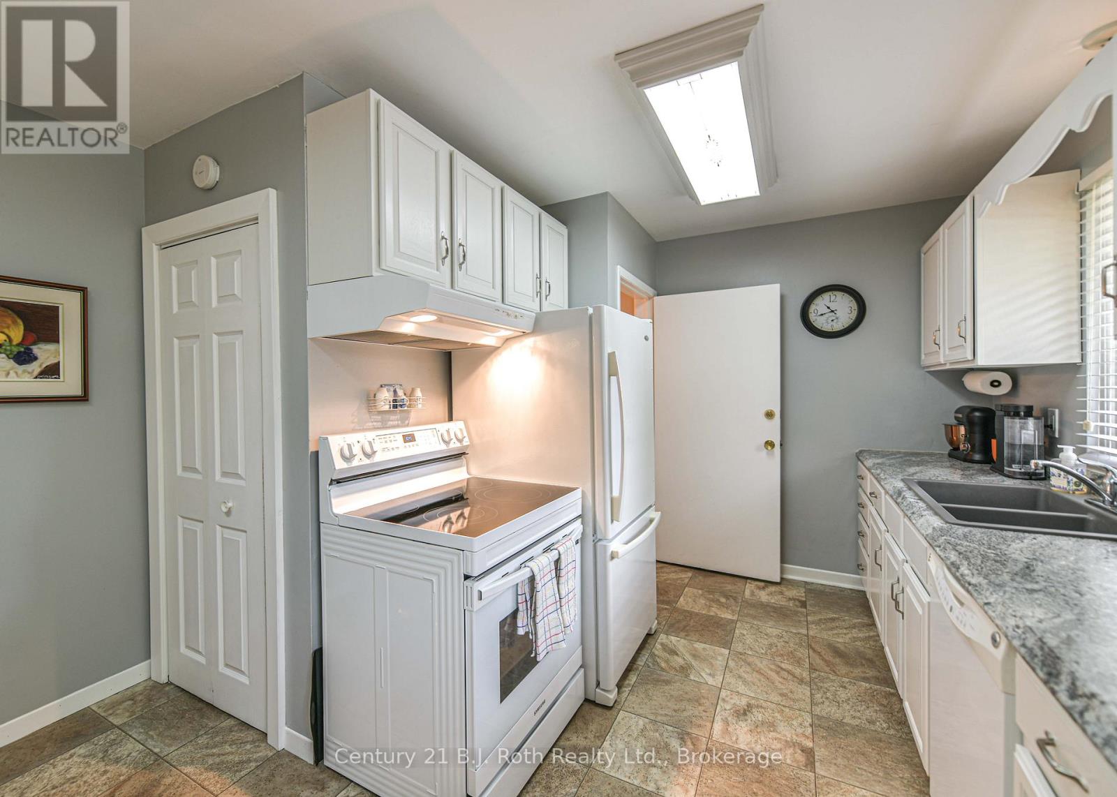 262 Lawrence Avenue, Orillia, Ontario  L3V 5M4 - Photo 24 - S12457223