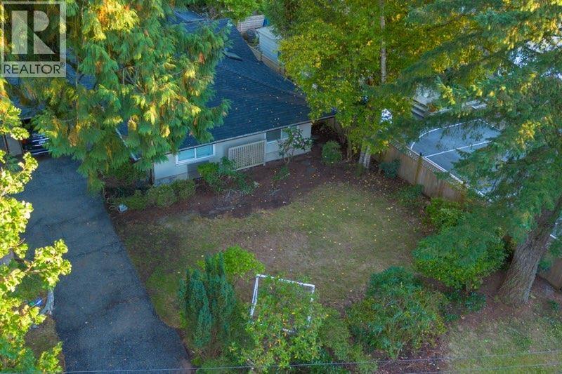 4025 Sunset Boulevard, North Vancouver, British Columbia  V7R 3Y6 - Photo 2 - R3056248