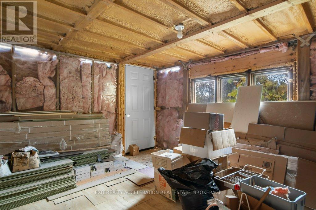 1556 Ham Road, Loyalist, Ontario  K0H 1G0 - Photo 27 - X12457186