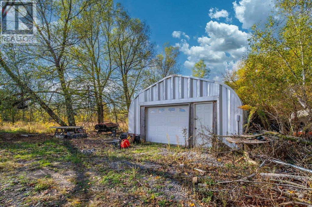 1556 Ham Road, Loyalist, Ontario  K0H 1G0 - Photo 32 - X12457186