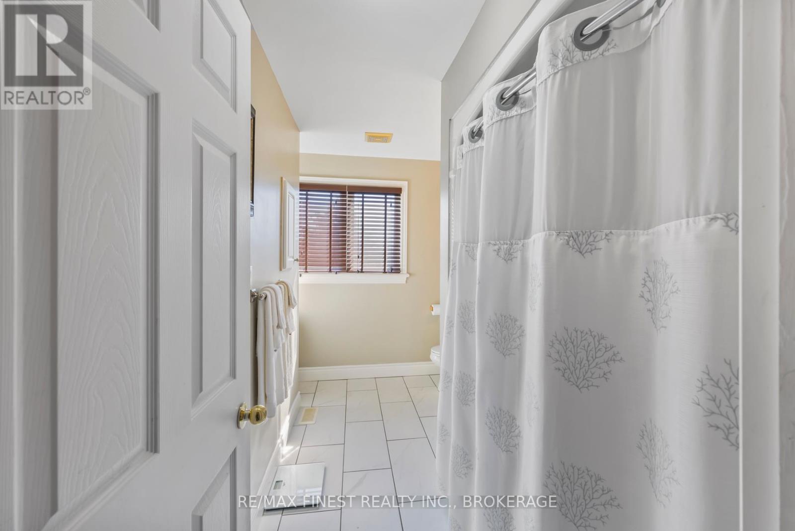 99 Mckeown Crescent, Loyalist, Ontario  K7N 1Y5 - Photo 25 - X12457222