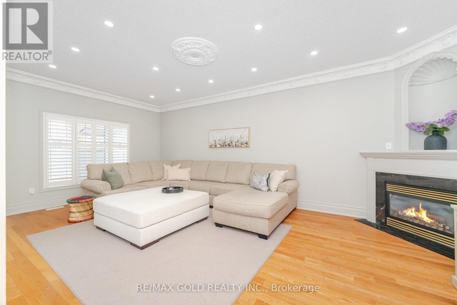 41 Leparc Road, Brampton, Ontario  L6P 2W8 - Photo 13 - W12457058