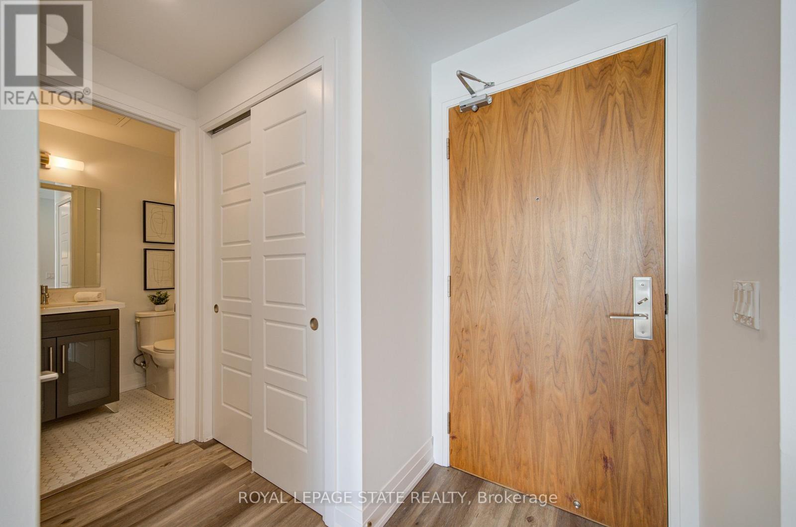 1006 - 2025 Maria Street, Burlington, Ontario  L7R 0E9 - Photo 7 - W12457068