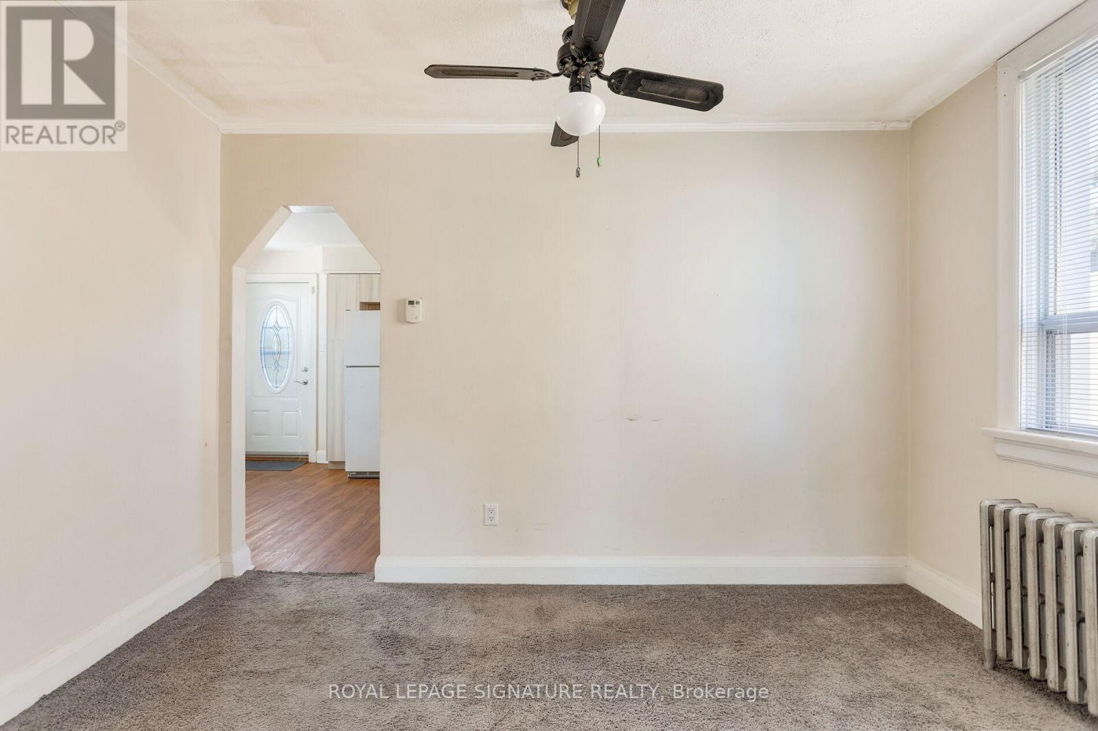 230 Bering Avenue, Toronto, Ontario  M8Z 3A3 - Photo 11 - W12457069