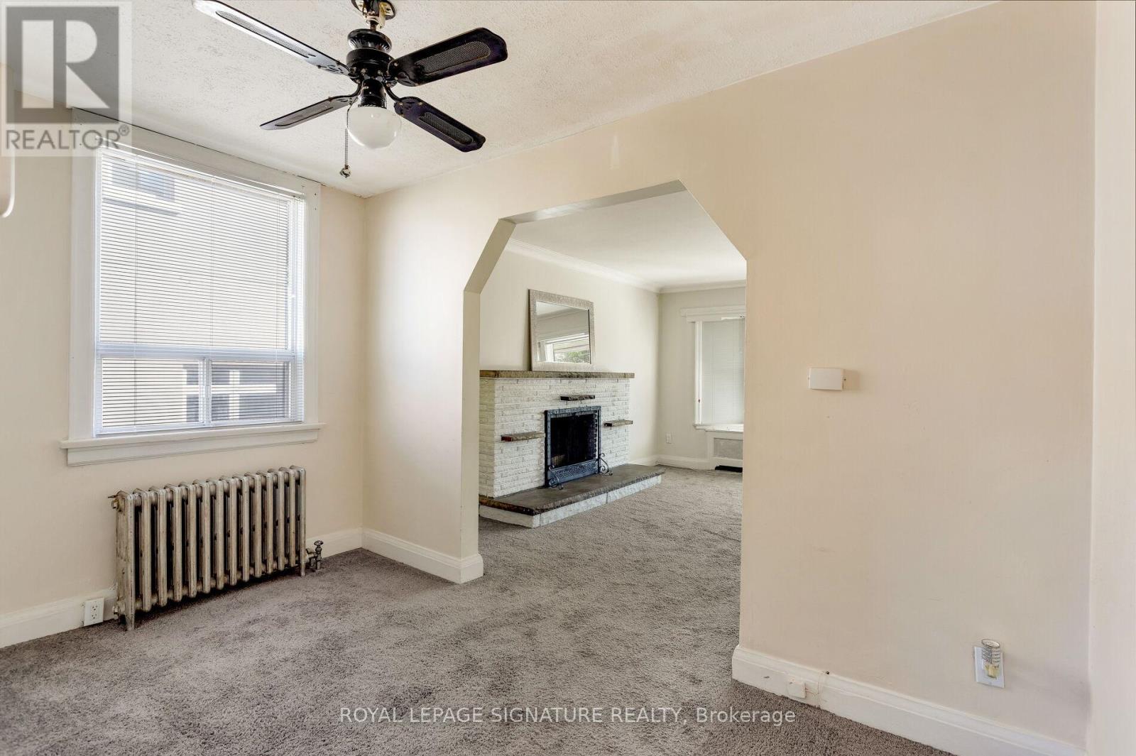 230 Bering Avenue, Toronto, Ontario  M8Z 3A3 - Photo 12 - W12457069