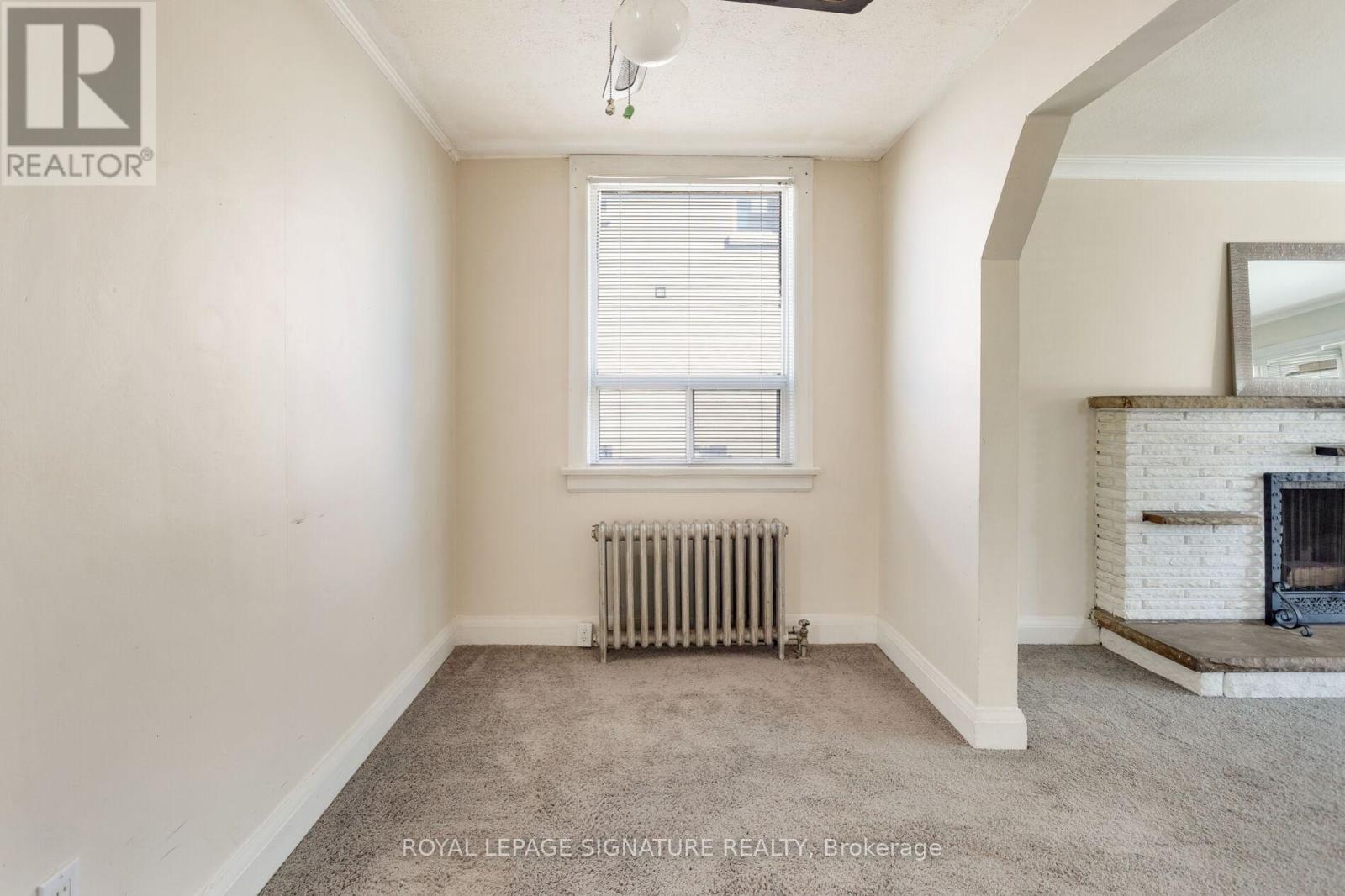 230 Bering Avenue, Toronto, Ontario  M8Z 3A3 - Photo 13 - W12457069