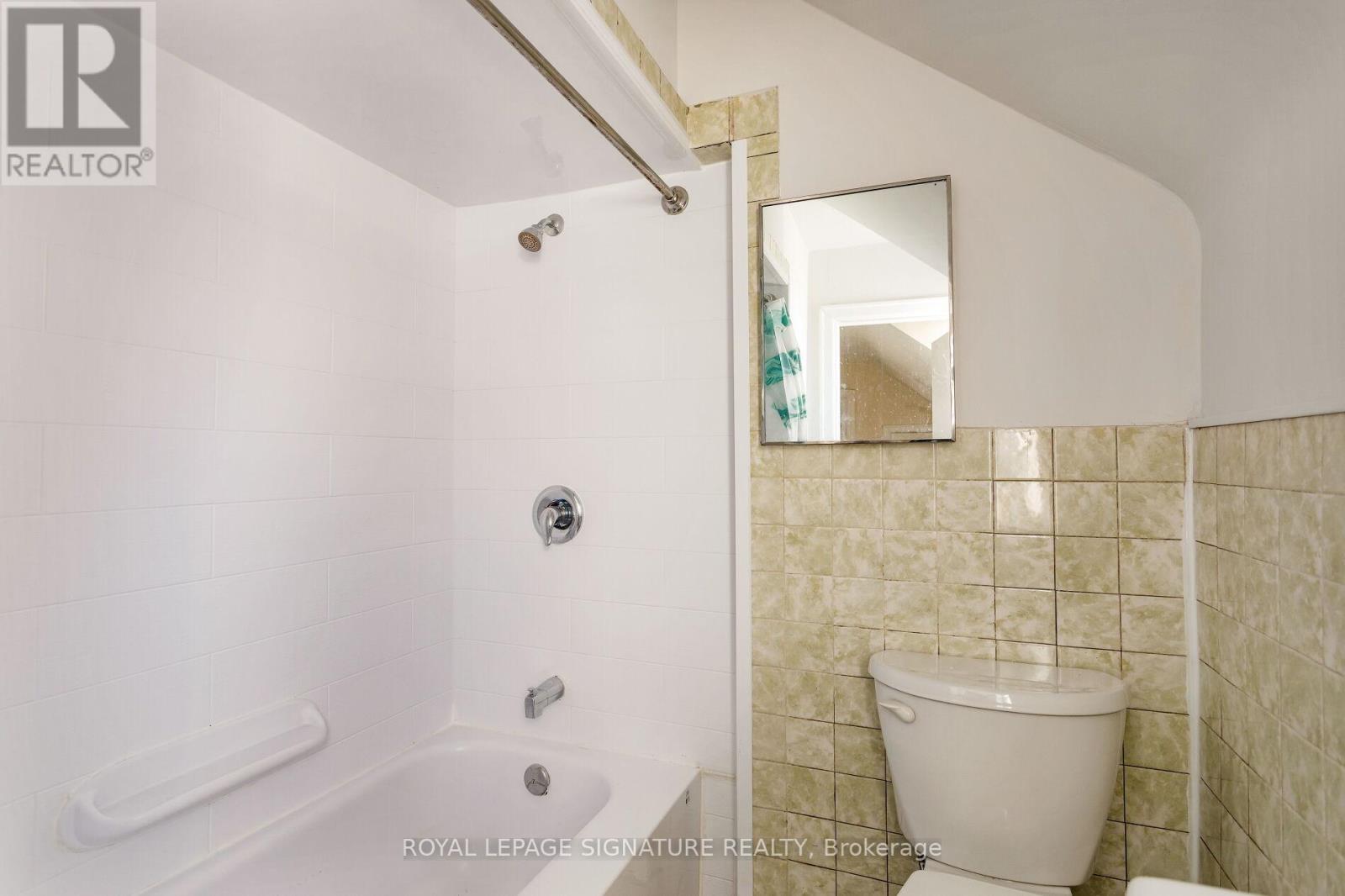 230 Bering Avenue, Toronto, Ontario  M8Z 3A3 - Photo 29 - W12457069
