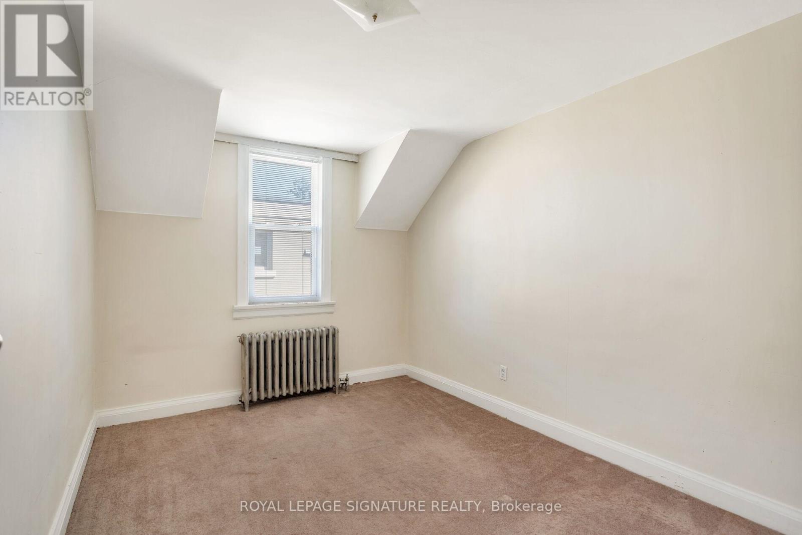 230 Bering Avenue, Toronto, Ontario  M8Z 3A3 - Photo 33 - W12457069