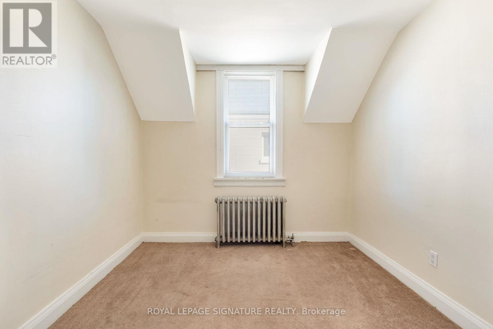 230 Bering Avenue, Toronto, Ontario  M8Z 3A3 - Photo 35 - W12457069