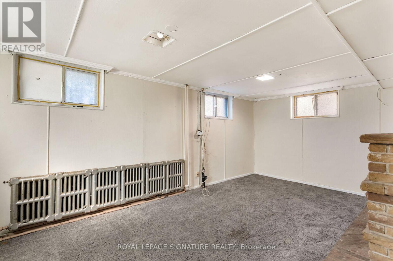 230 Bering Avenue, Toronto, Ontario  M8Z 3A3 - Photo 40 - W12457069