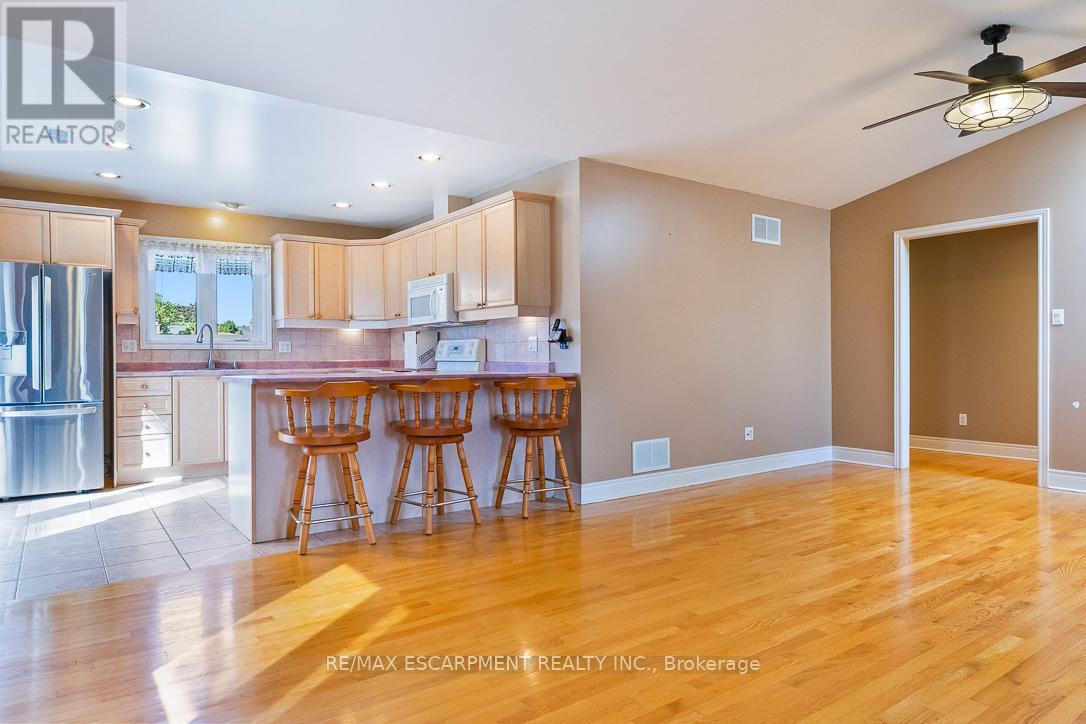2510 Donnavale Drive, Mississauga, Ontario  L5A 2N1 - Photo 26 - W12457092