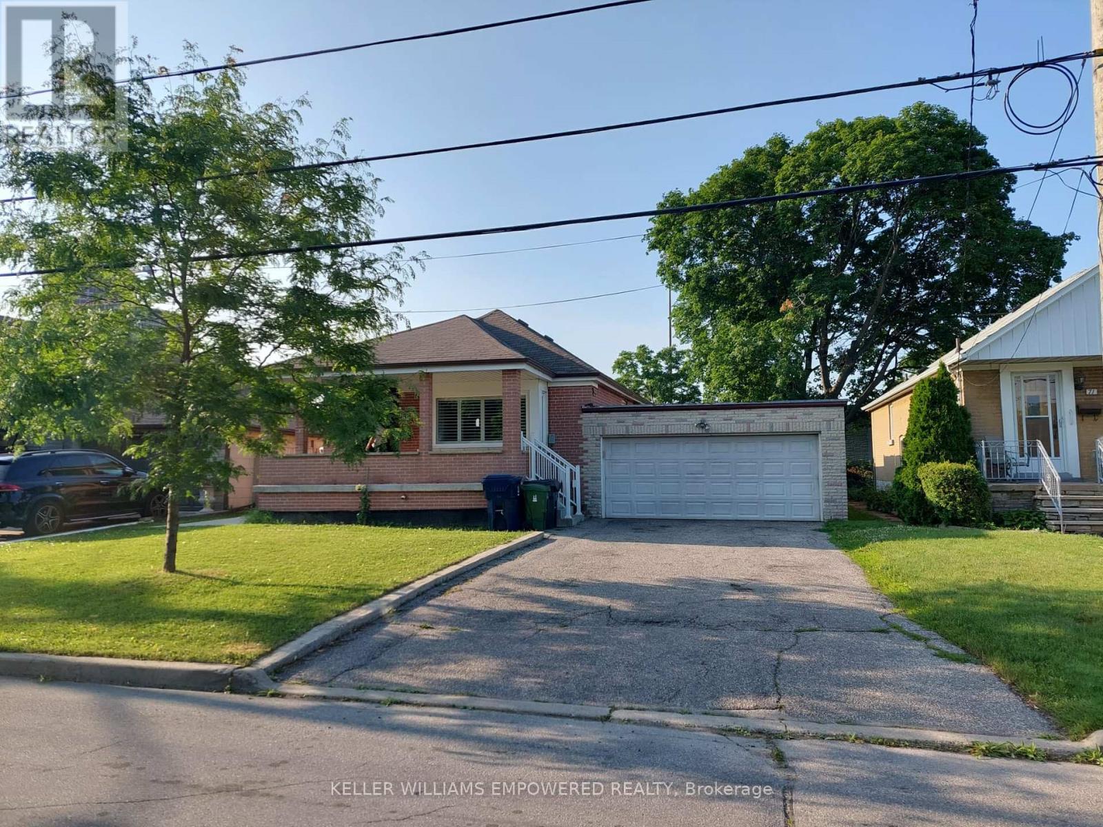 69 WHITLEY AVENUE, Toronto, Ontario